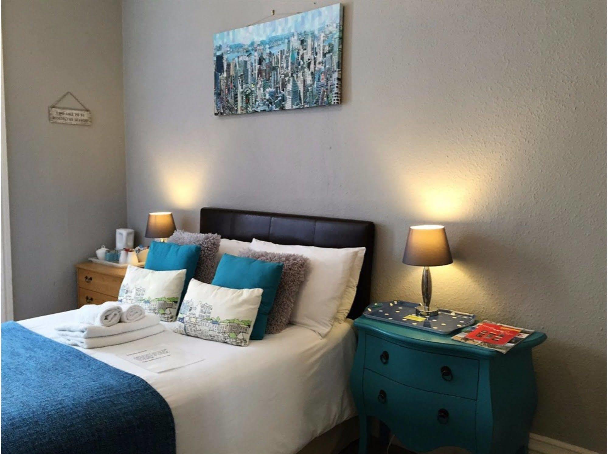 Sarnia Guest House (Adults Only) 웨스턴슈퍼매어 외부 사진