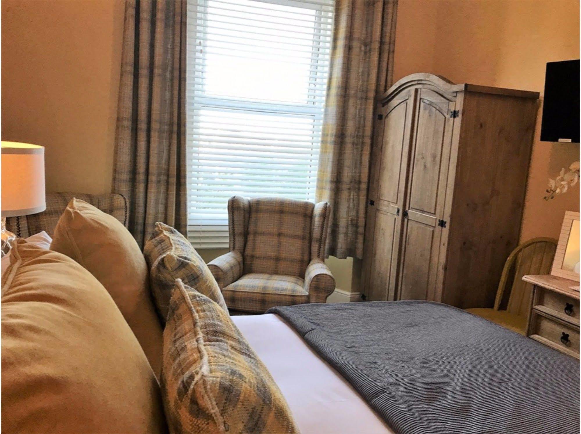Sarnia Guest House (Adults Only) 웨스턴슈퍼매어 외부 사진